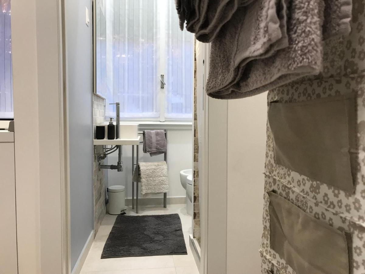 Studio 25 Apartment - Near Metro M3 Milano Eksteriør billede