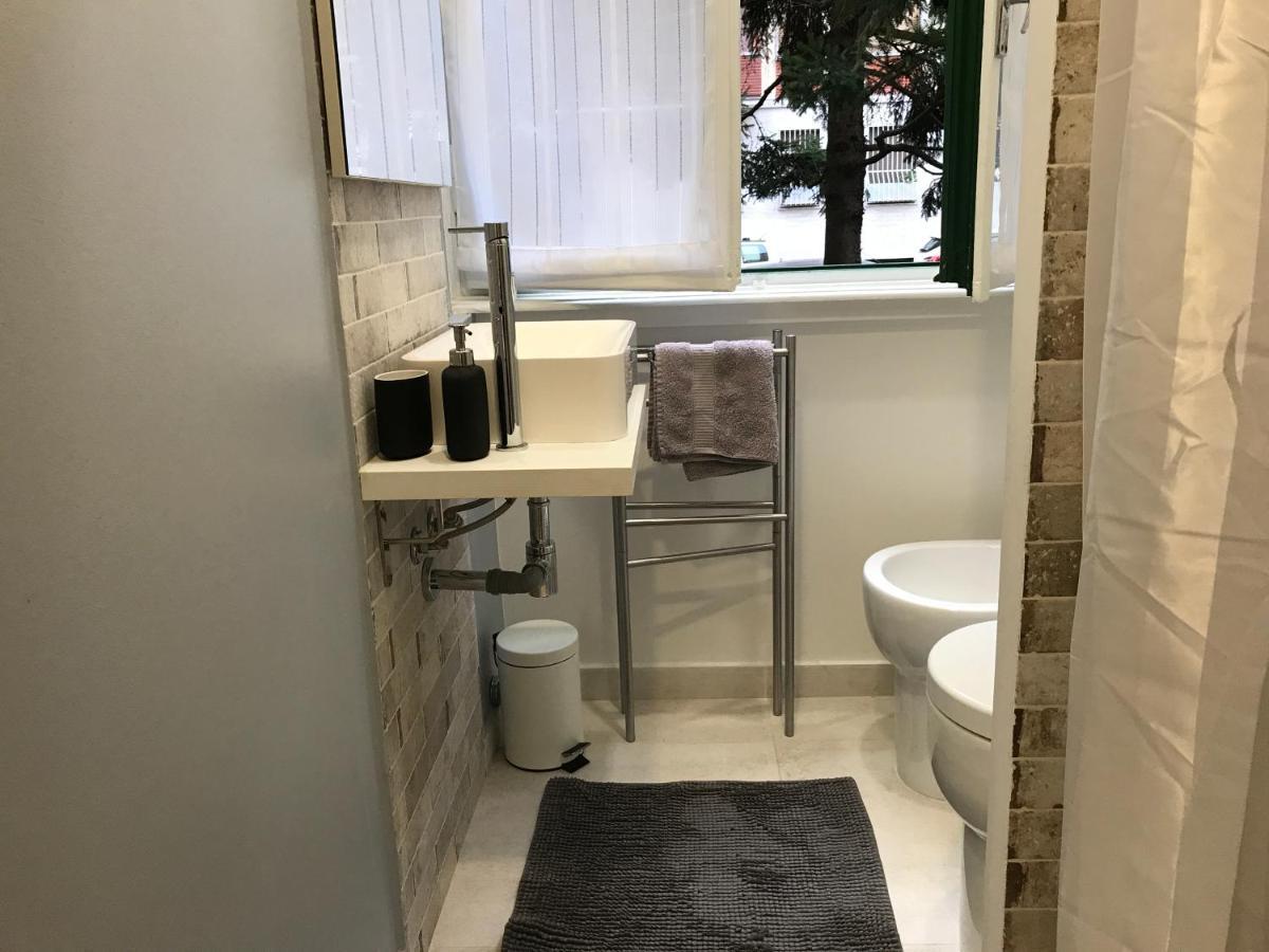 Studio 25 Apartment - Near Metro M3 Milano Eksteriør billede