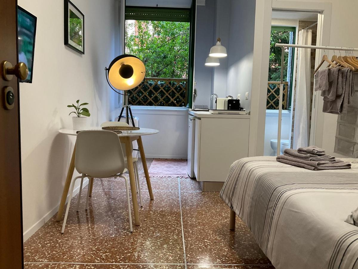 Studio 25 Apartment - Near Metro M3 Milano Eksteriør billede