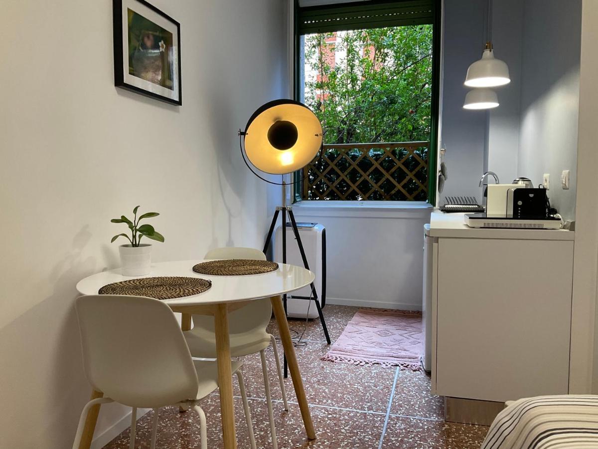 Studio 25 Apartment - Near Metro M3 Milano Eksteriør billede