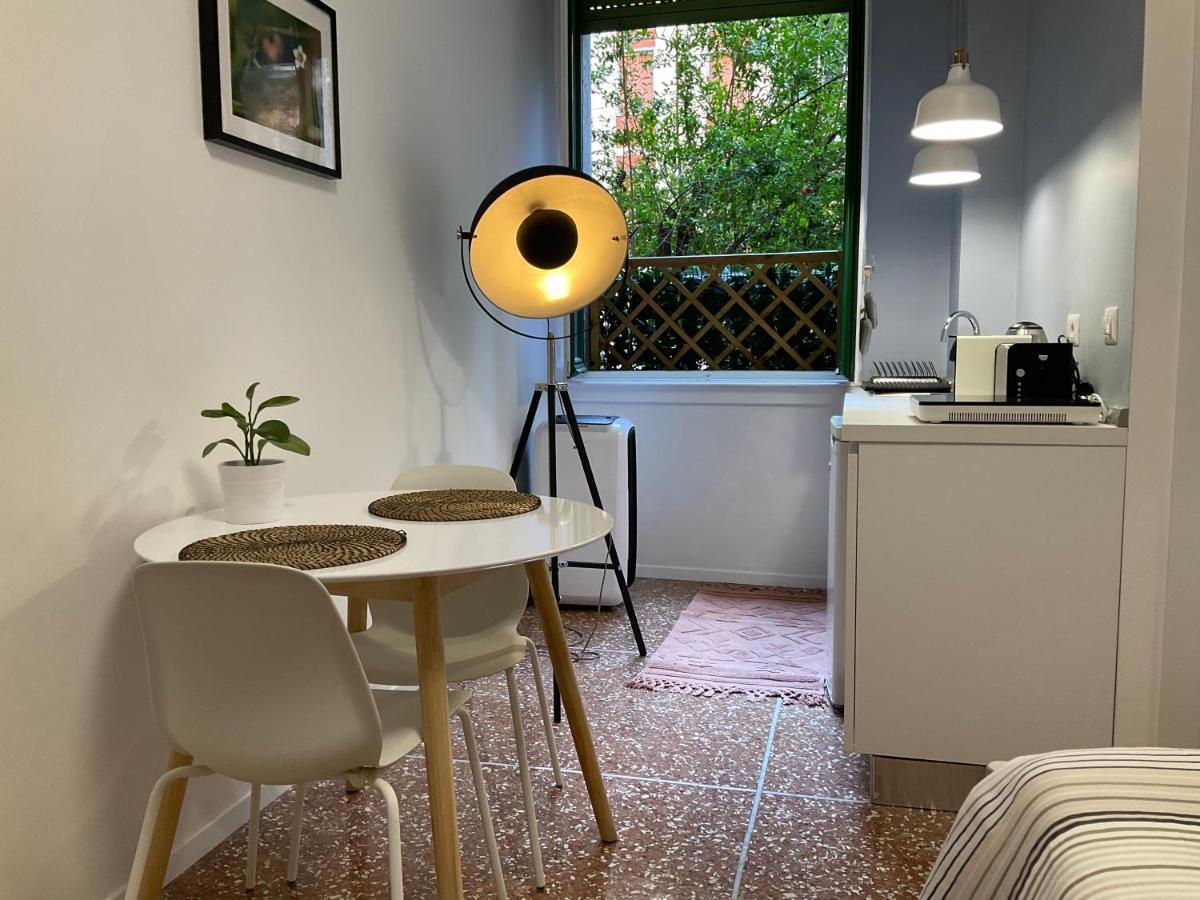Studio 25 Apartment - Near Metro M3 Milano Eksteriør billede